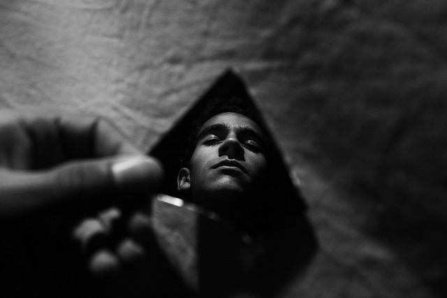 mirror-3864155_640