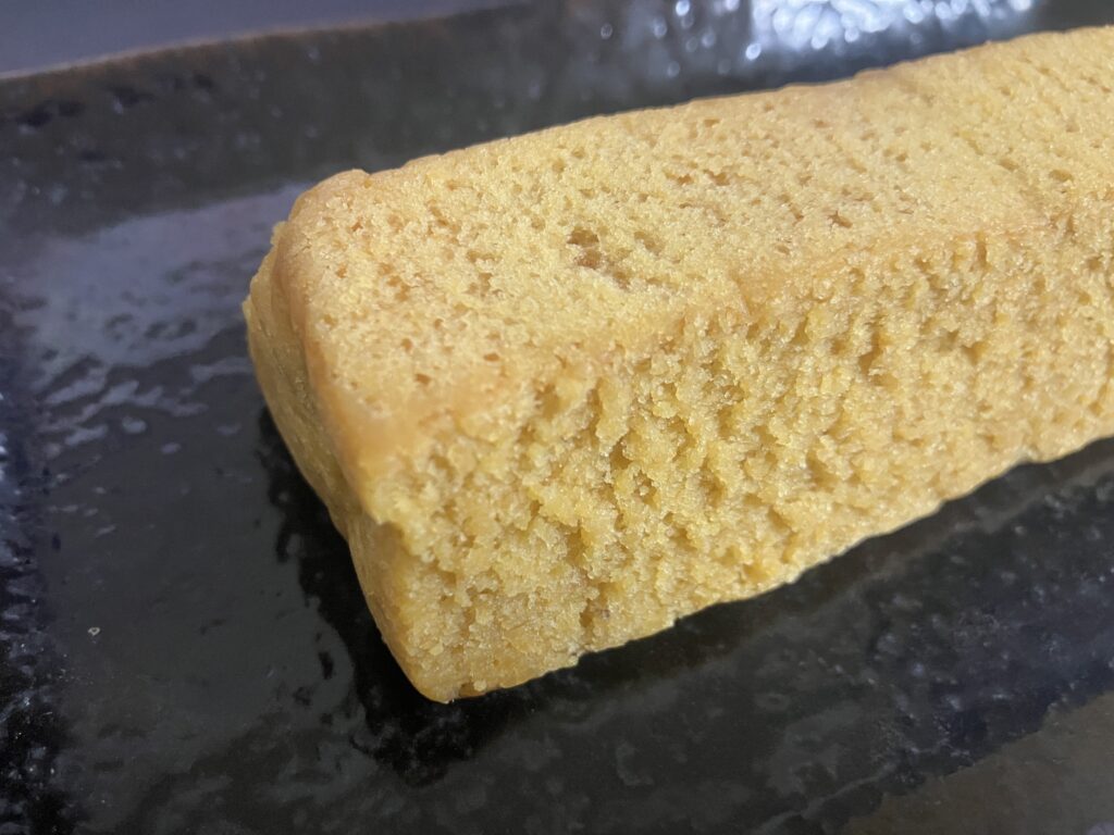 きめ細かいバウム生地