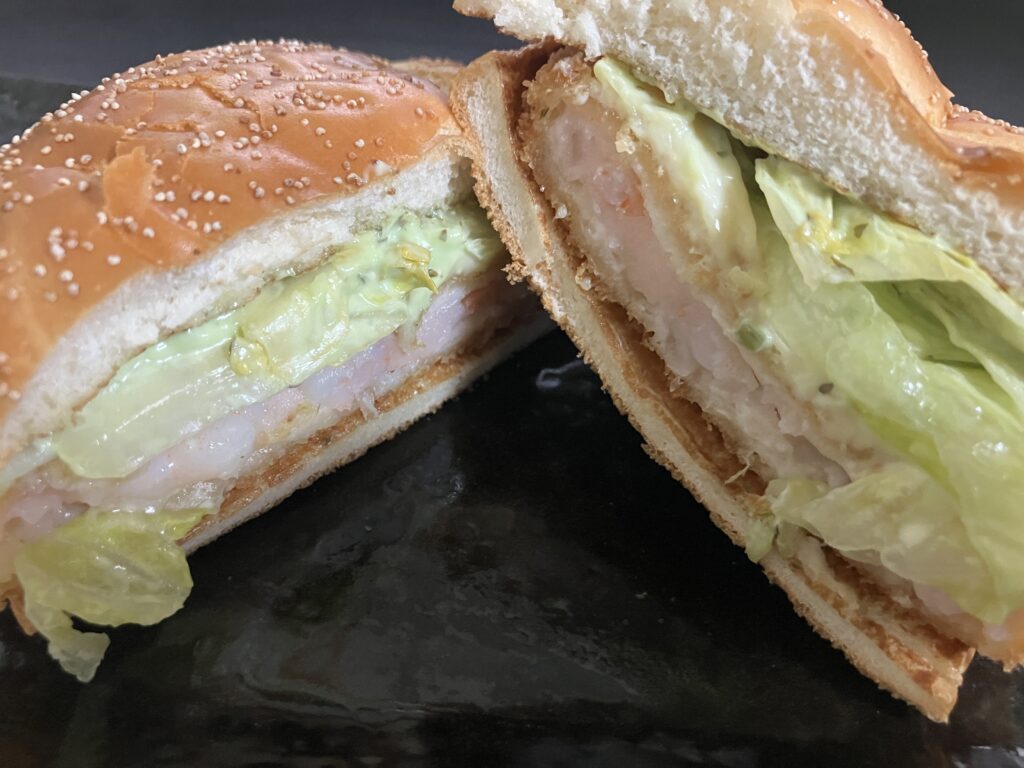 えびカツとタルタルソースの断面