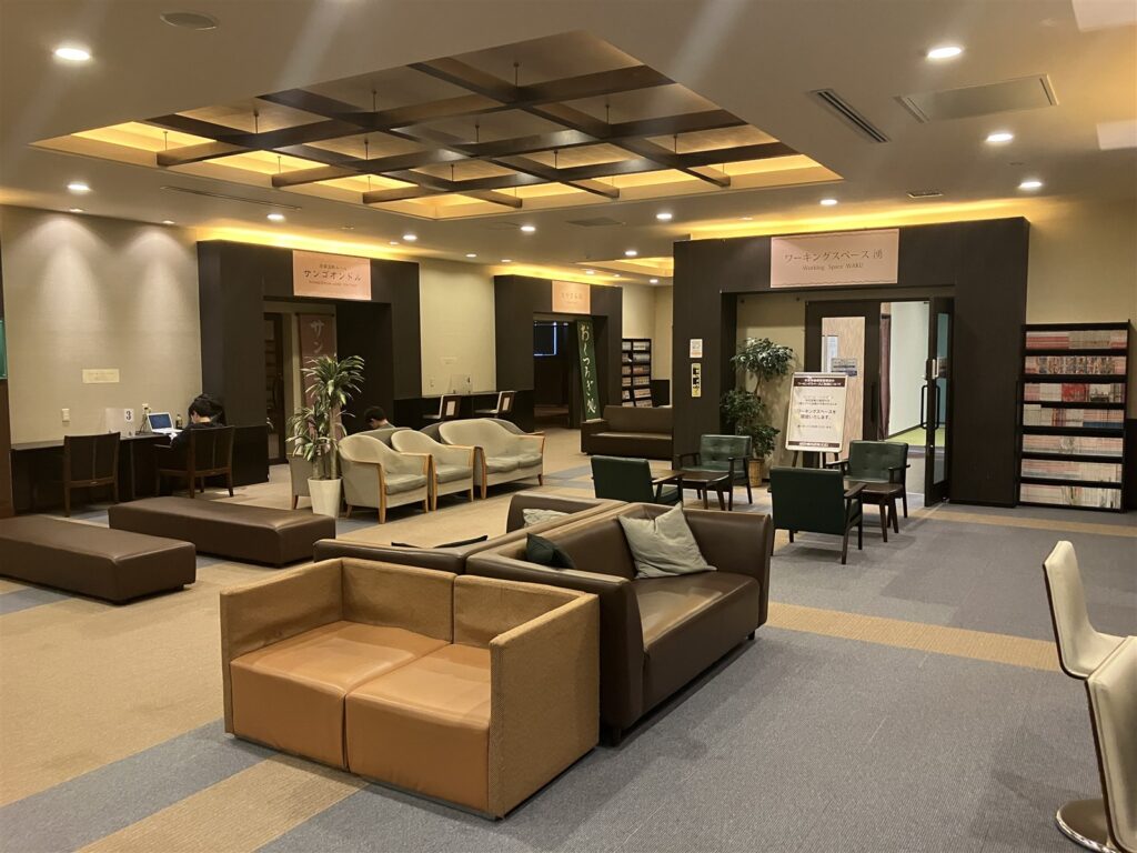 内観(4F)